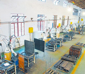 自動焊接機器人